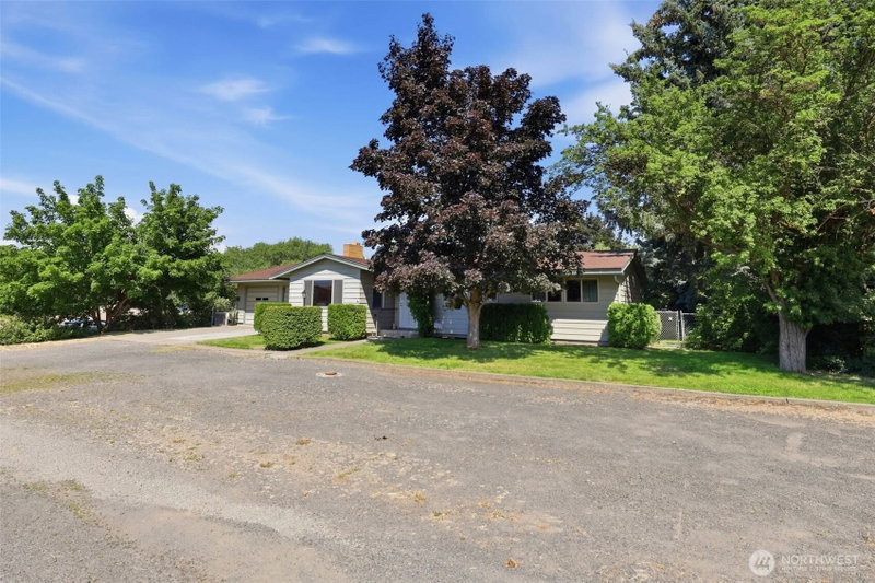 401 11th Street photo 27