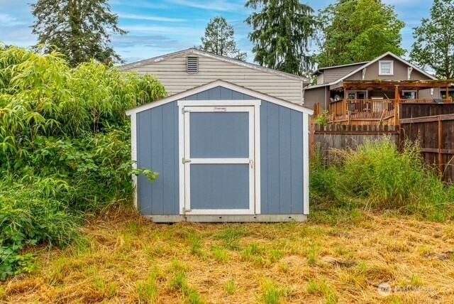 295 N 8th Street photo 25