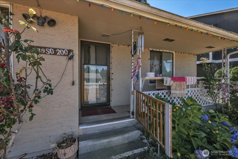 3039 S 200th Street photo 2