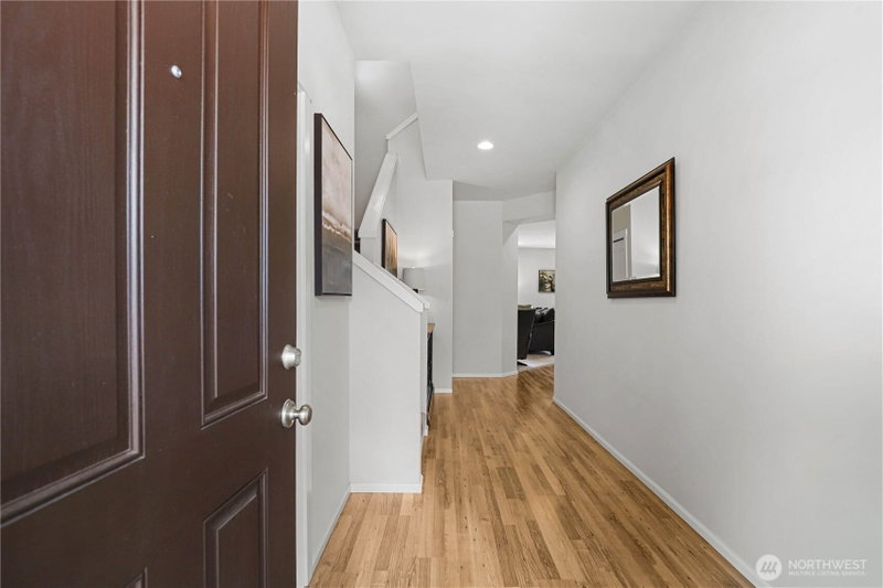 1010 Van Ogle Lane NW photo 2