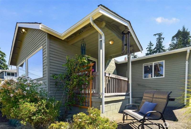 306 Spyglass Drive photo 2