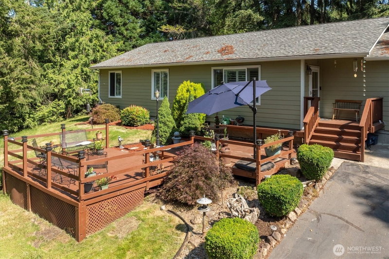 320 Haussler Road photo 2