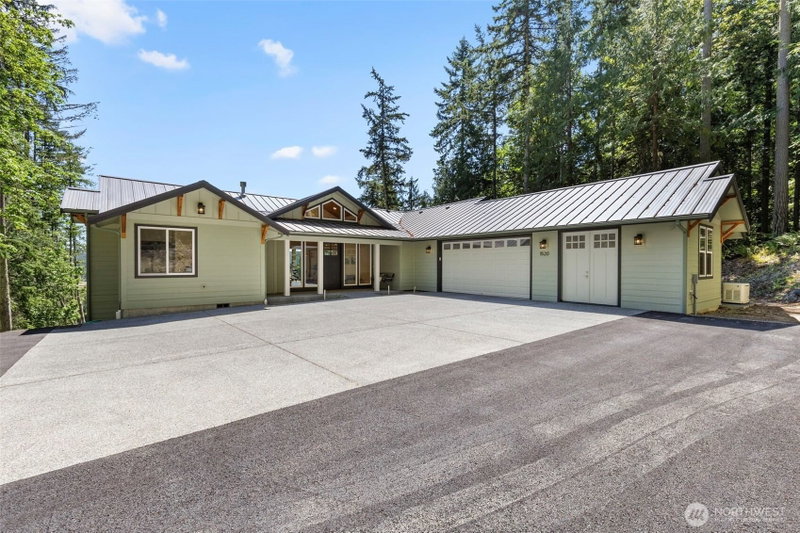 1520 West Valley photo 2