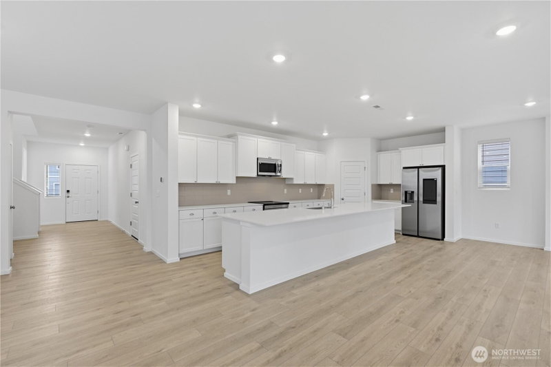 14405 204th Avenue Ct E photo 2