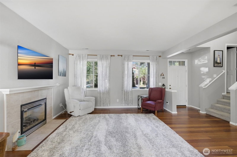 6321 Park Street E photo 2