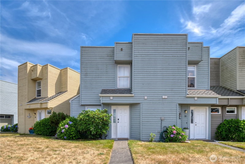 1728 Edwards Drive #15 photo 2