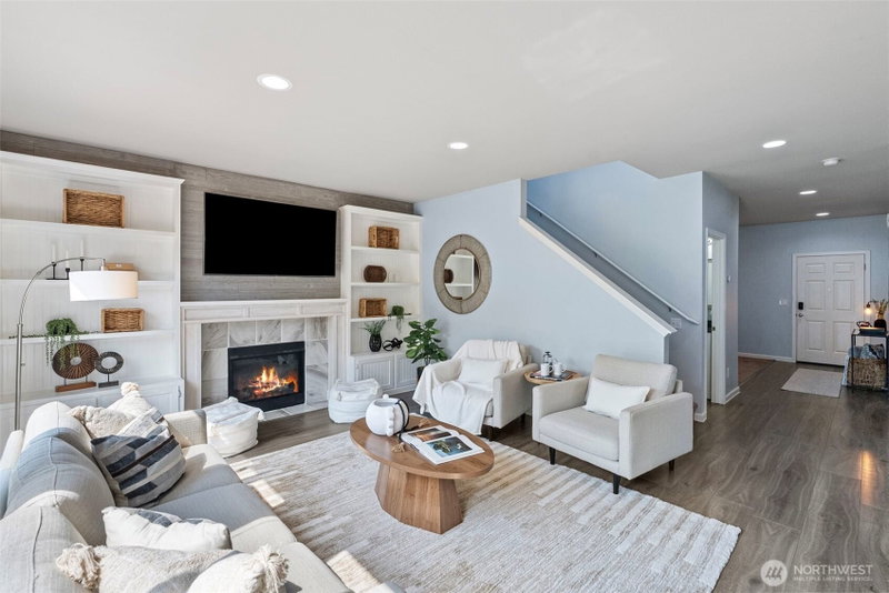 18718 110th Avenue Ct E photo 2