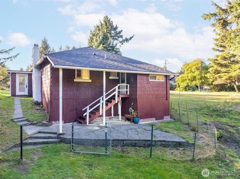 1847 SR 105 photo 2