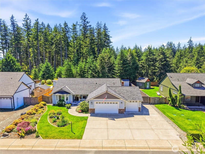 408 Raintree Loop Court SE photo 2