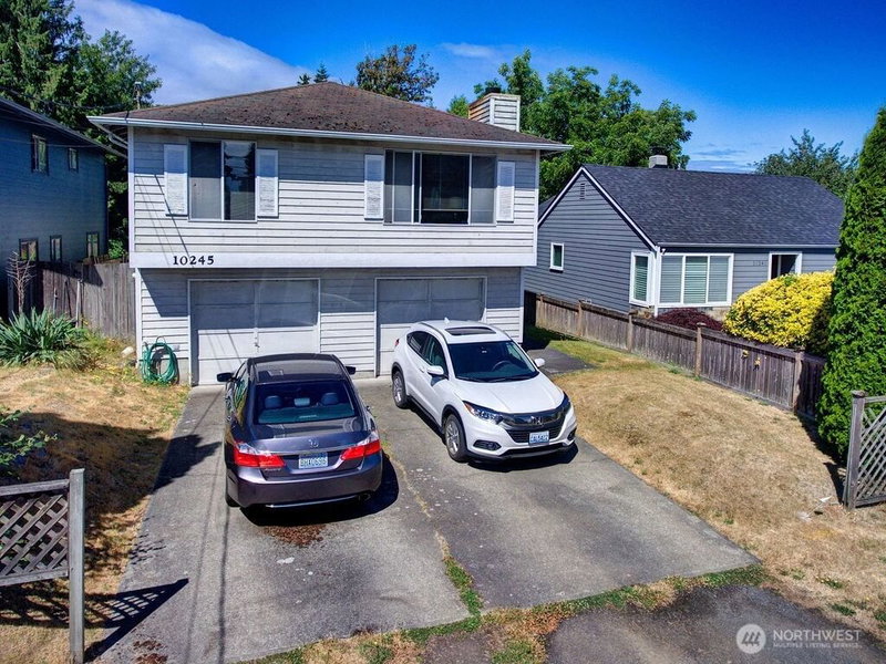 10245 42nd Avenue SW photo 1
