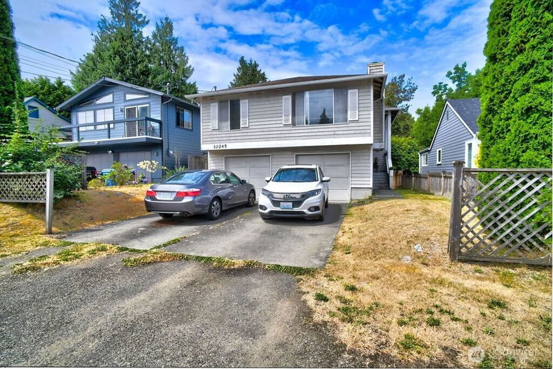 10245 42nd Avenue SW photo 12
