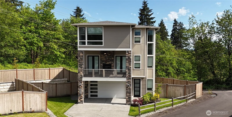 3853 95th Avenue E photo 1