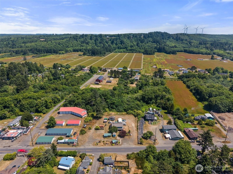 2098 State Route 105 photo 40