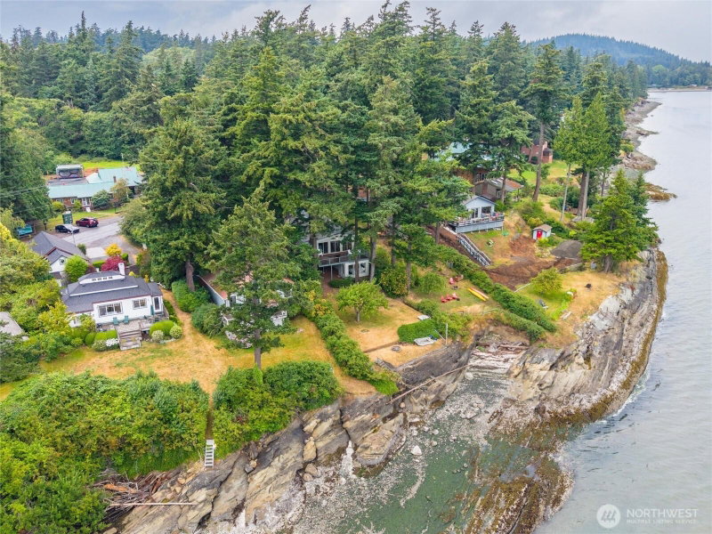 2219 N Nugent Road photo 1