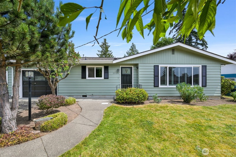 2524 Ontario Street photo 2