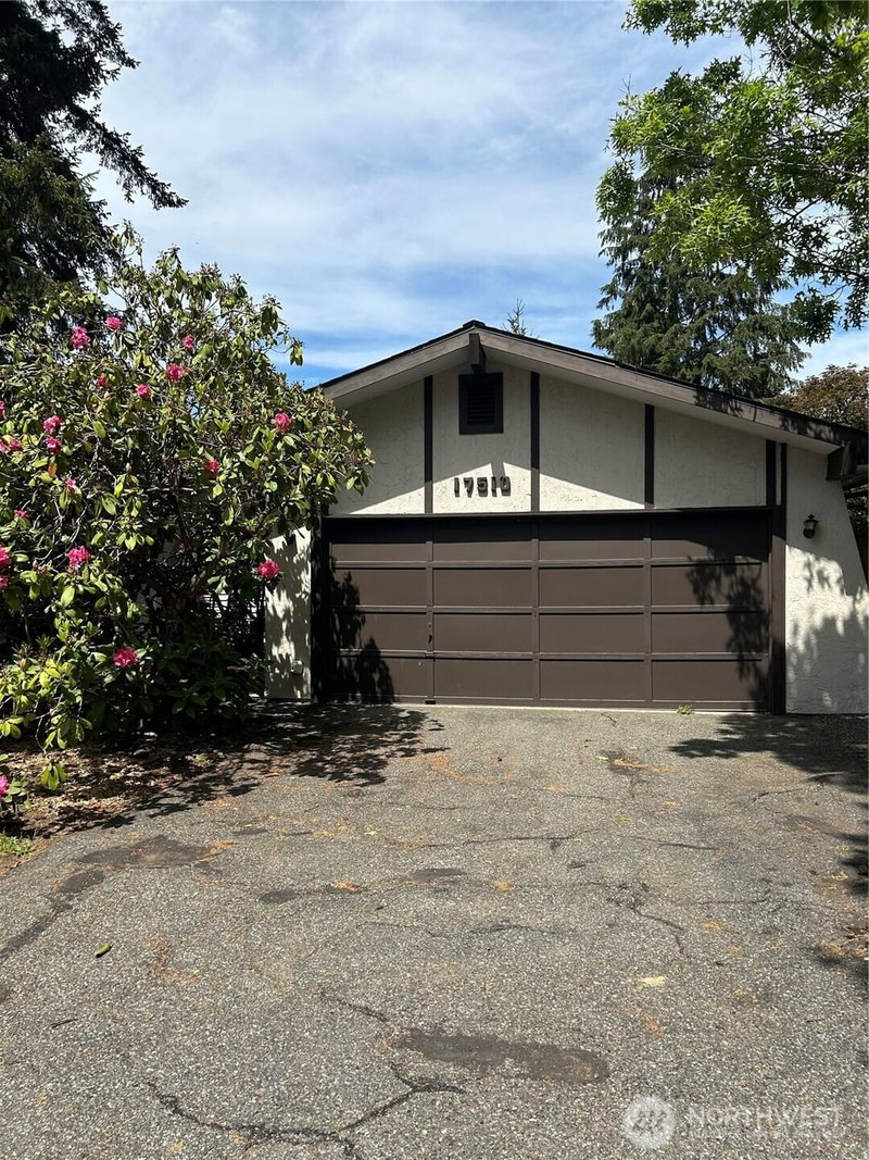 17510 Woodland Drive photo 1