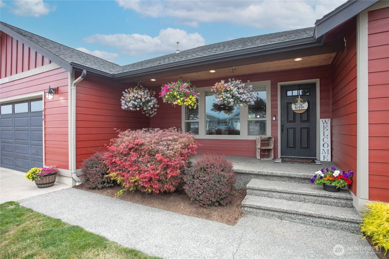 404 Amareen Court photo 2