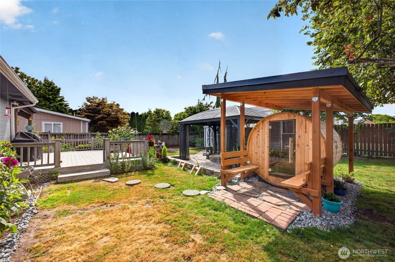 326 4th Avenue SE photo 24