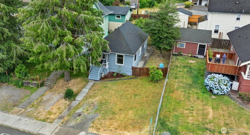 3425 Hoyt Avenue photo 2