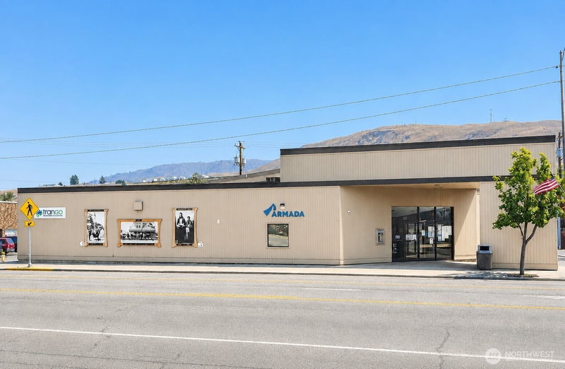 303 2nd Avenue photo 1
