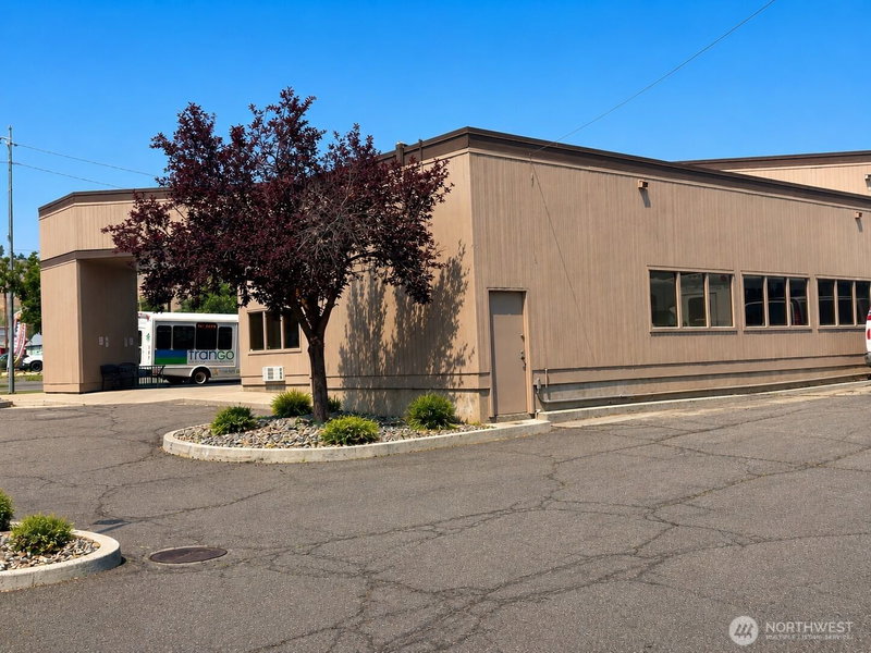 303 2nd Avenue photo 2