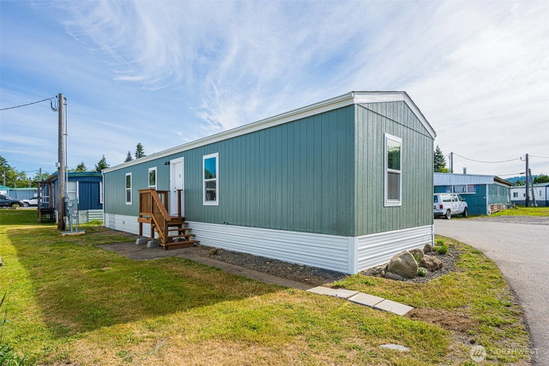 621 Calawah Way #24 photo 1
