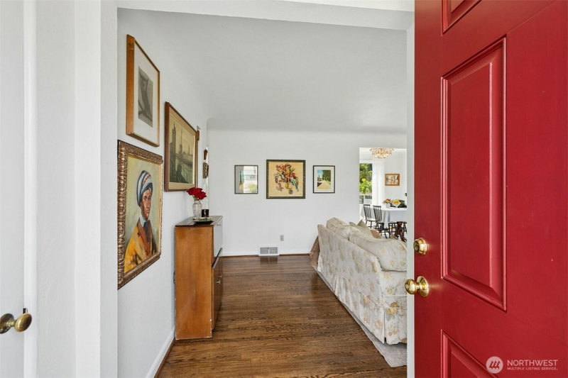 1217 S Charlestown Street photo 2