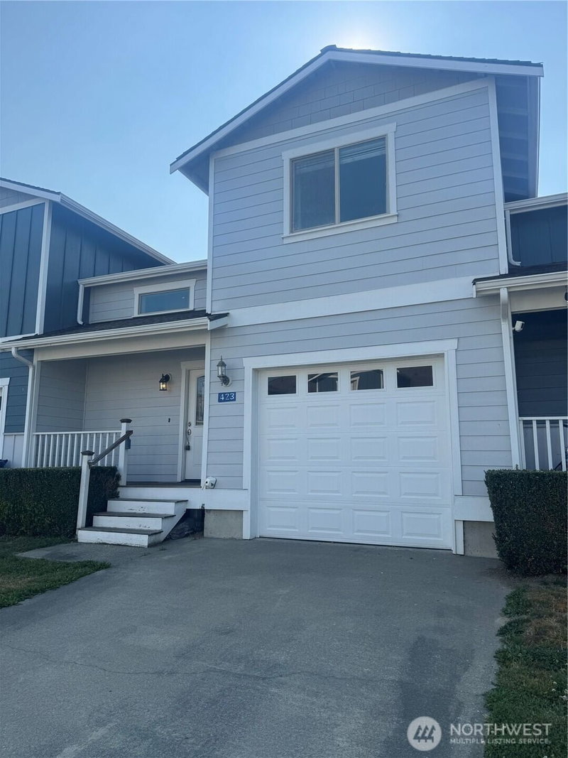 423 Harvest Edge Place photo 2