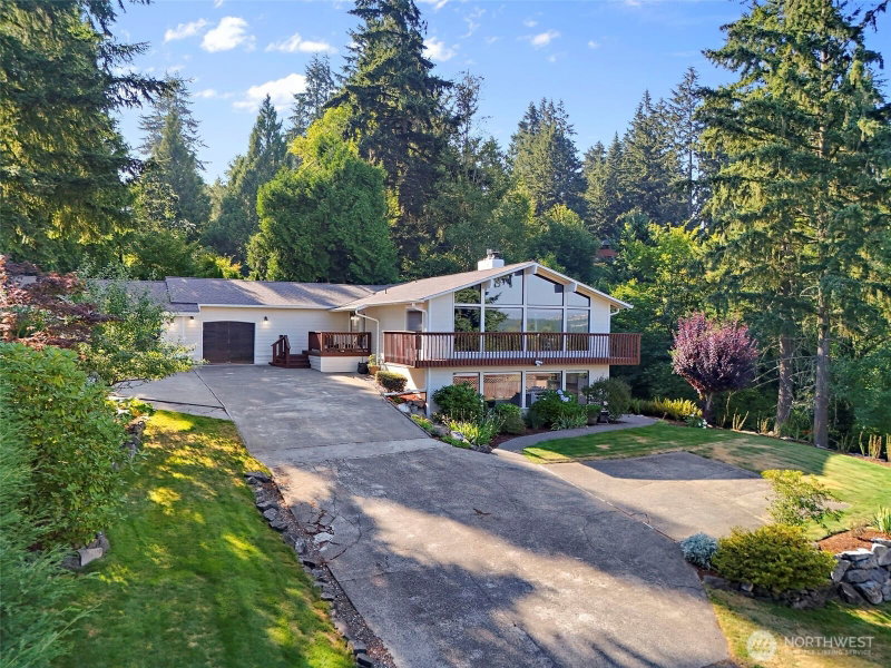 13807 Military Road E photo 1