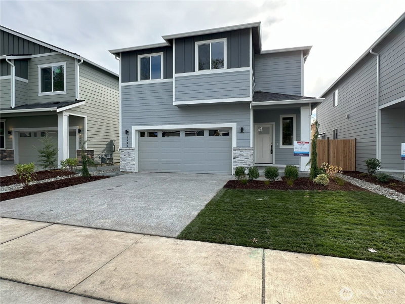 8422 52nd Pl NE photo 1