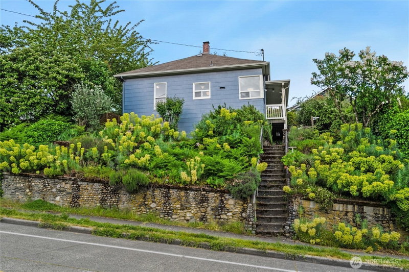 1012 S 20th Avenue photo 2