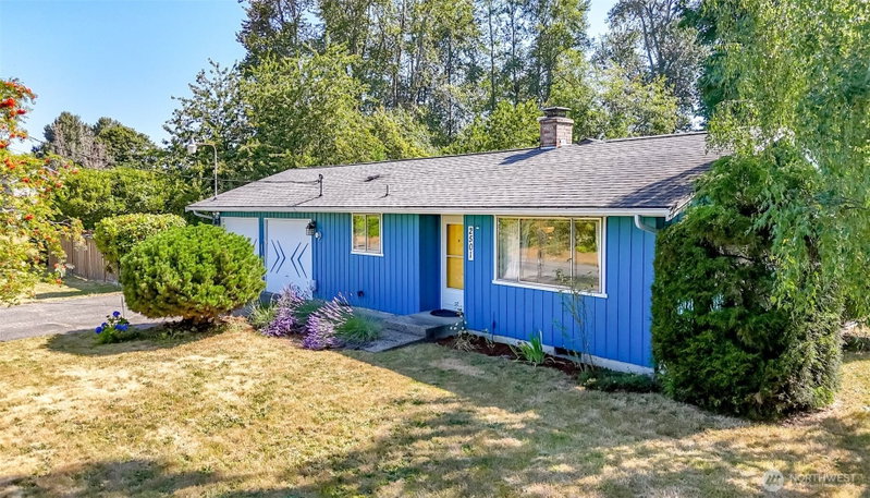 2501 64th Avenue NE photo 2