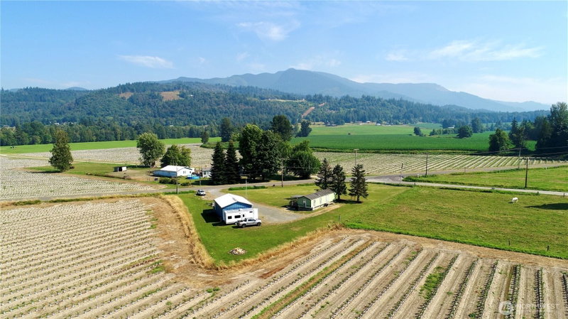 8902 Telegraph Road photo 2