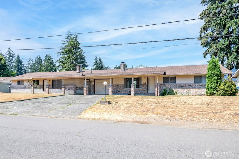 333 Choker Street SE #A&B photo 37