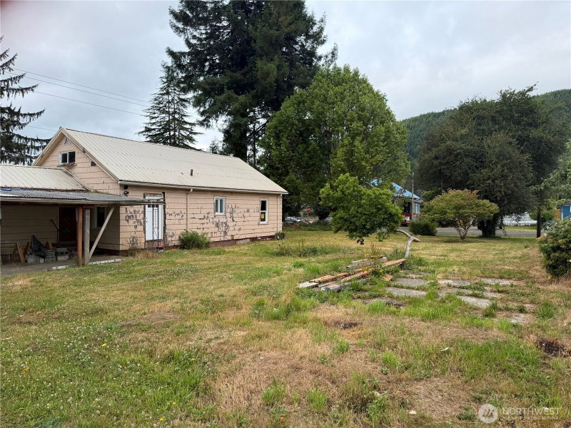 1507 Park Avenue photo 2