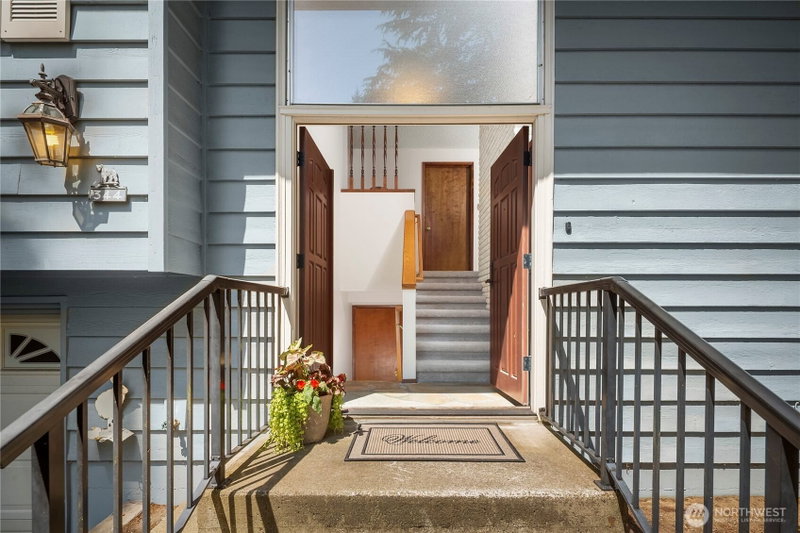 344 S 183rd Street photo 24