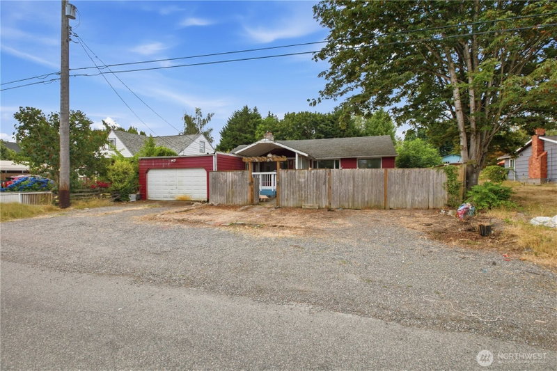 8522 29th Street W photo 1