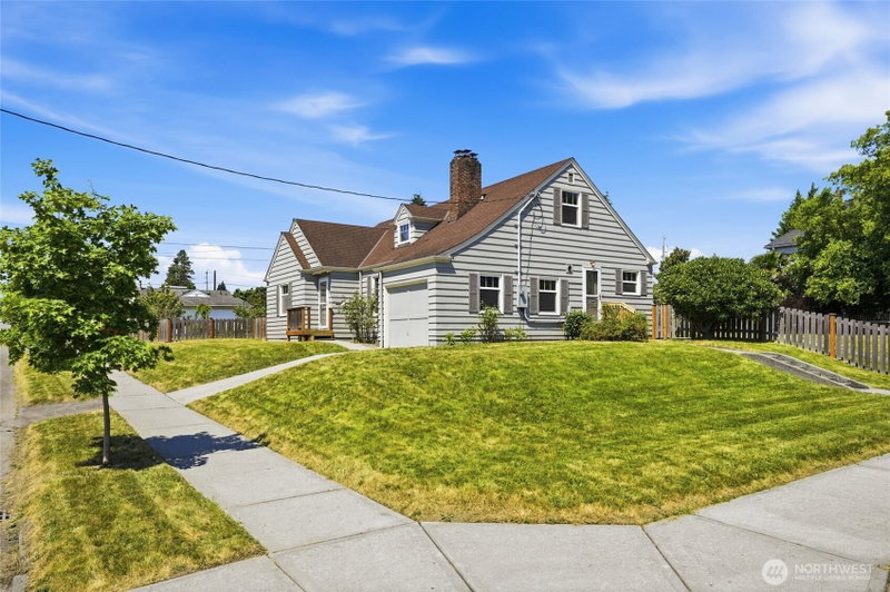 3119 25th Street photo 2