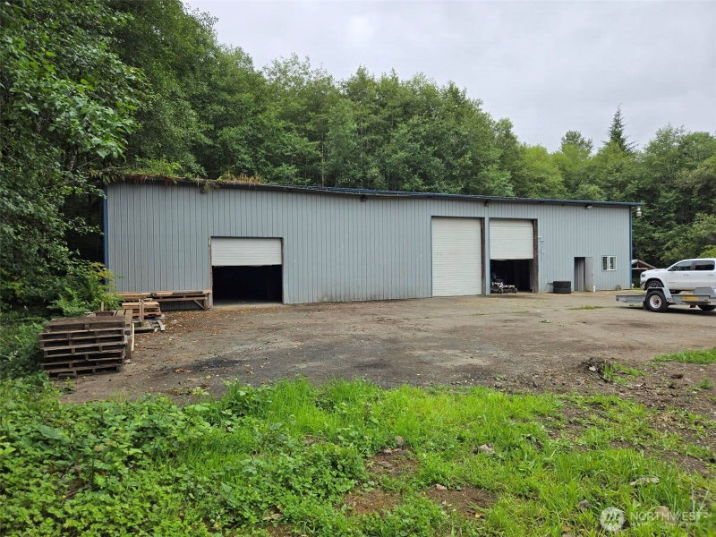 19 Wynooche Road W photo 1