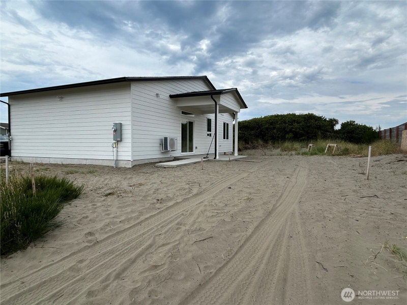 1176 Fairwood Drive SW photo 24