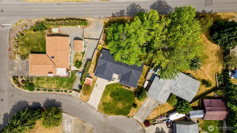 2203 Fir Court photo 40