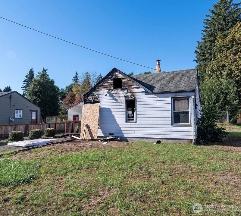 1719 Snyder Avenue photo 1