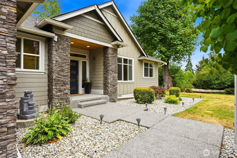 28613 74th Drive NE photo 2