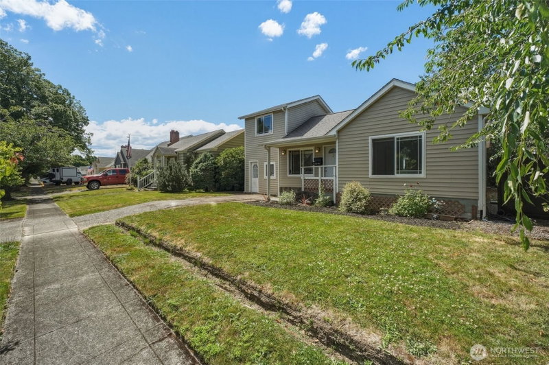 571 24th Avenue photo 2