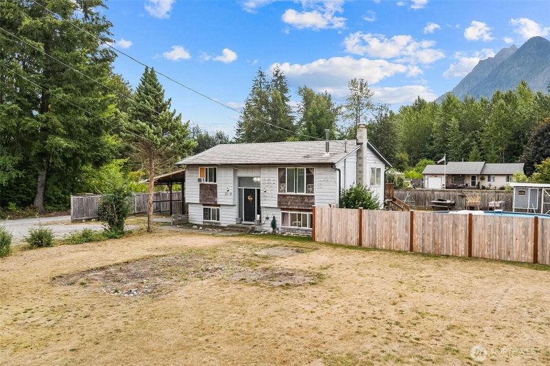 1265 Cascade Street photo 2