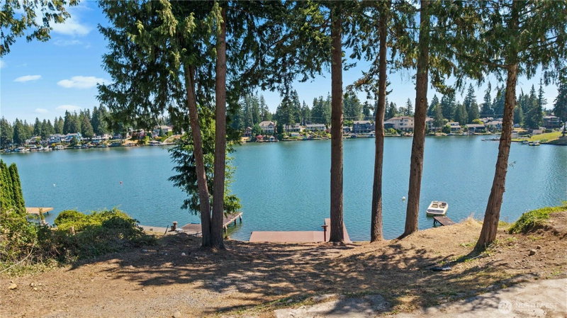 20636 E Church Lake Dr photo 2