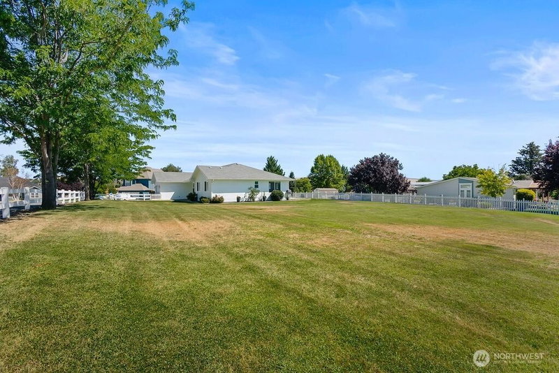 2291 Selah Loop Road photo 27