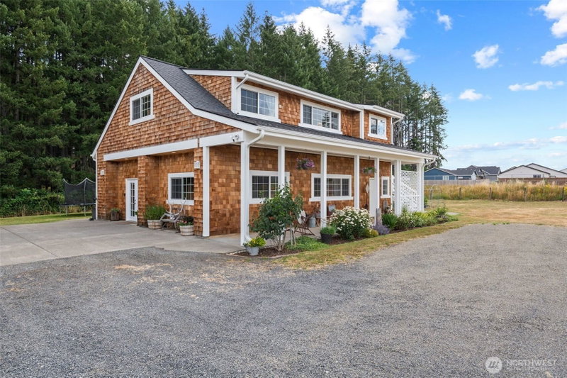 120 Kakela Road photo 2