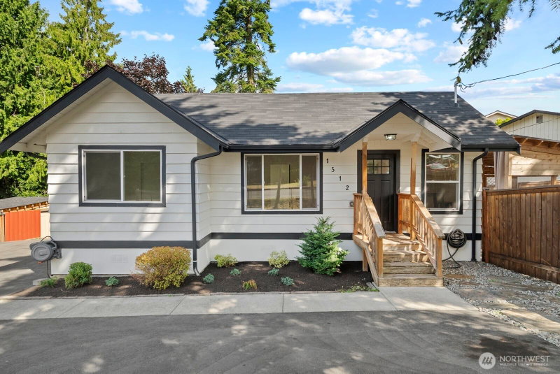 1512 Milton Way photo 1