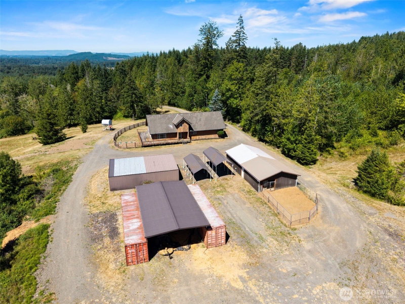 805 Luebke Road photo 1
